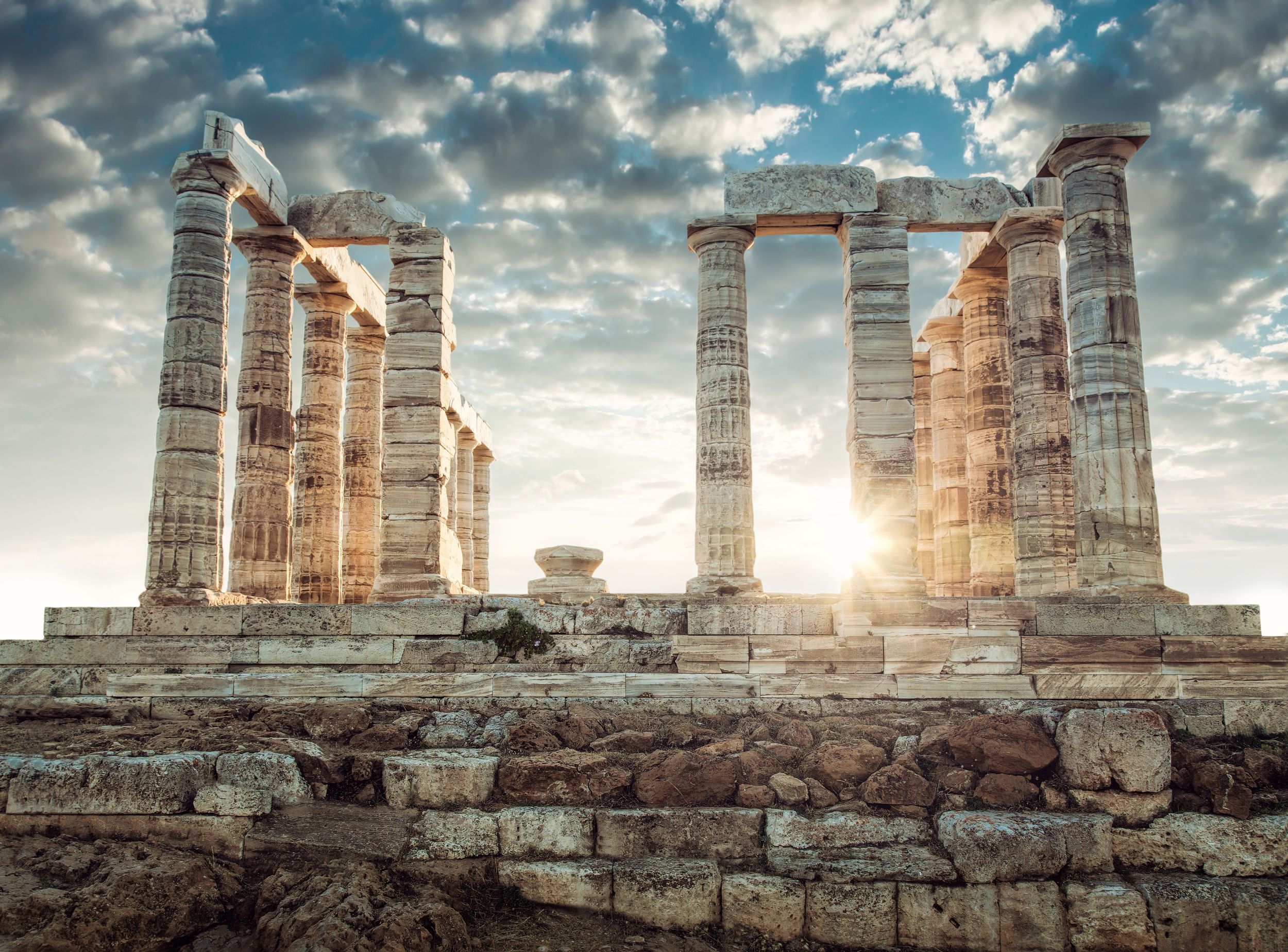 السفر على خطى العالم القديم مع خدمات نقل الشخصيات المهمة: عطلة مبهرة في اليونان