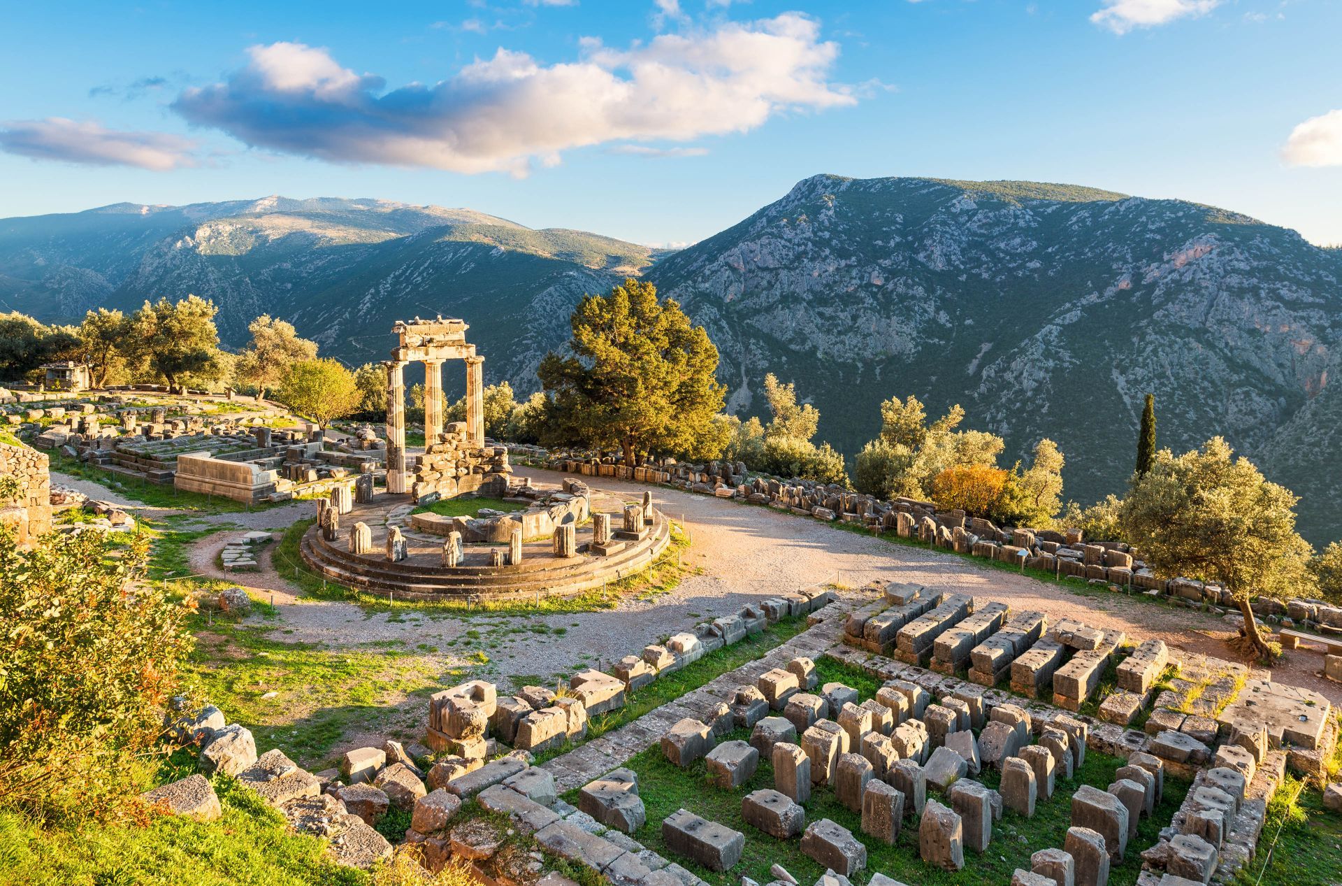 Transferts VIP Delphi : les meilleurs services pour votre confort à Delphes