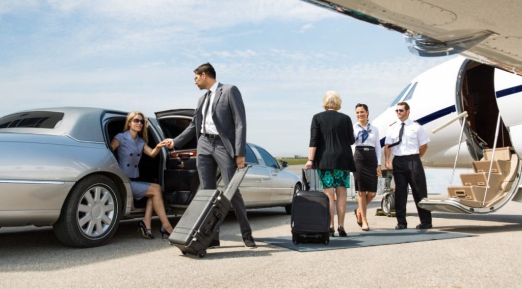 VIP Transfers in Greece: Customized Routes and Travel Experiences